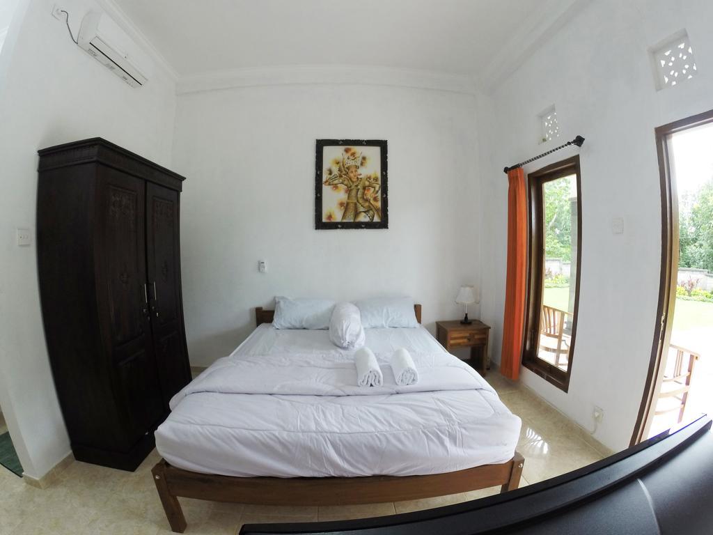 Uluwatu Made Guesthouse Esterno foto