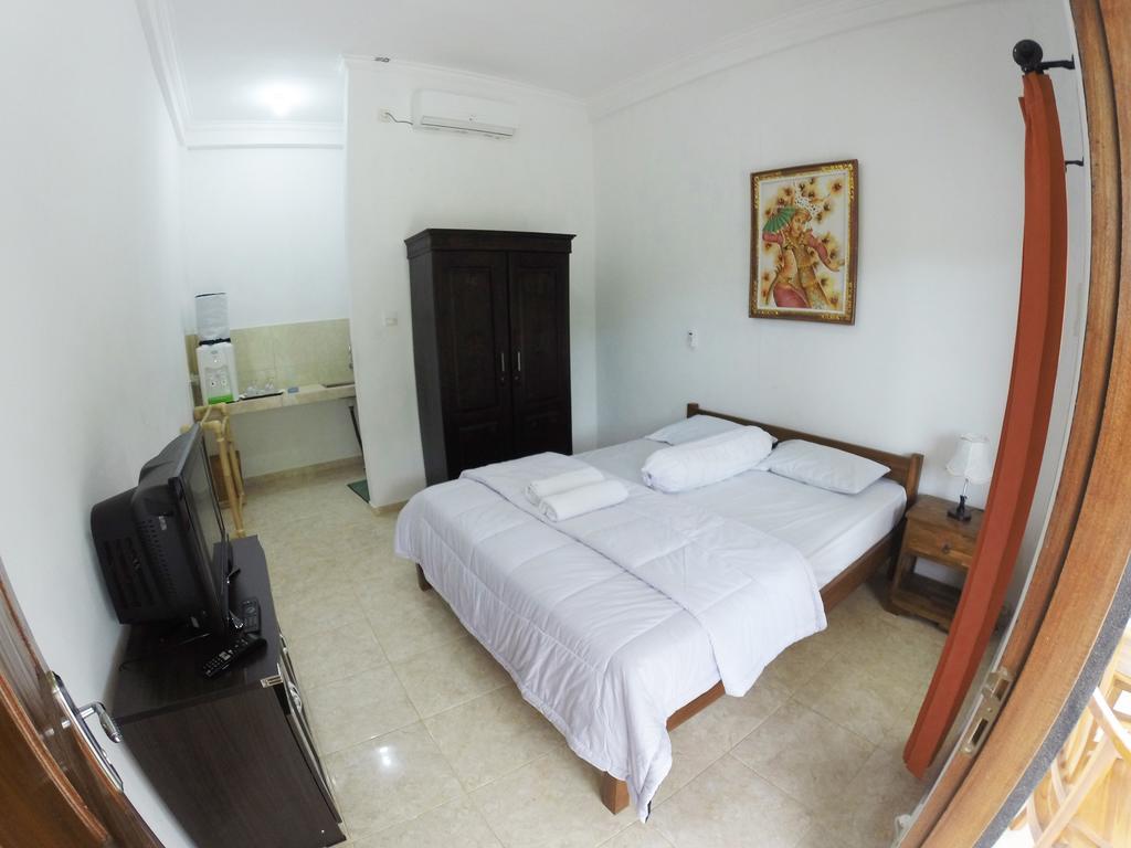 Uluwatu Made Guesthouse Esterno foto