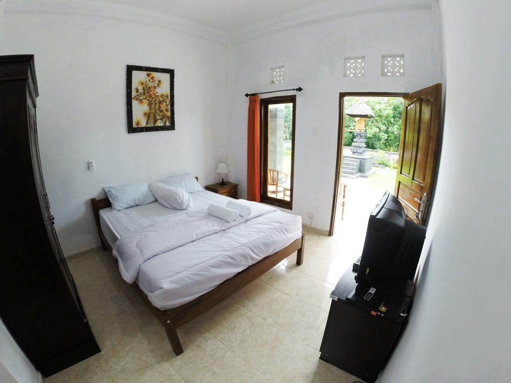 Uluwatu Made Guesthouse Esterno foto