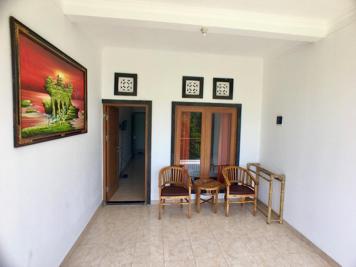 Uluwatu Made Guesthouse Esterno foto