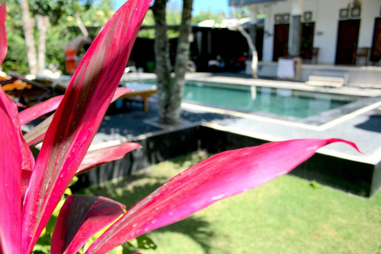 Uluwatu Made Guesthouse Esterno foto