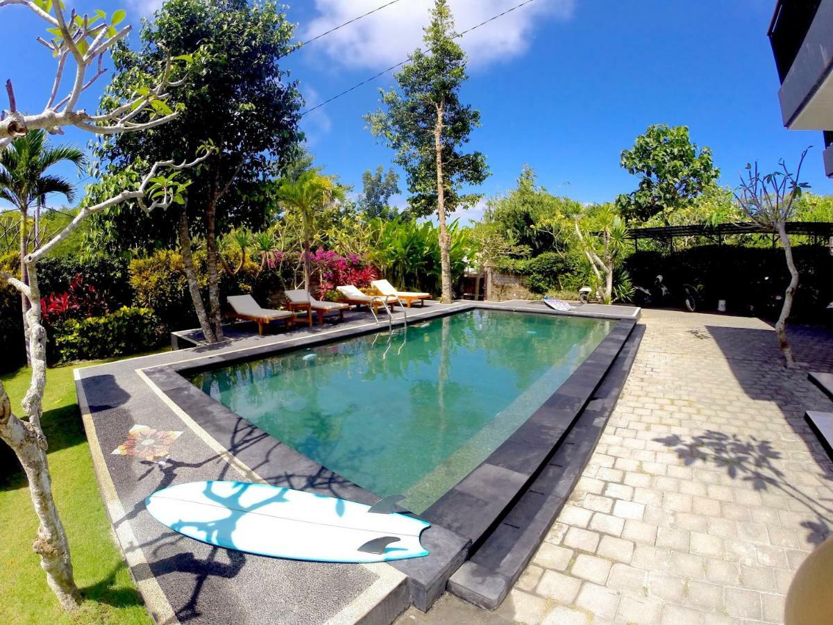Uluwatu Made Guesthouse Esterno foto